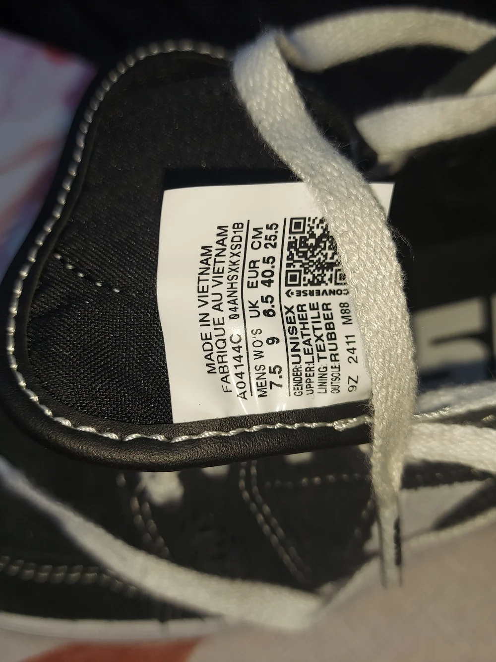 Converse Womans Black and White Star Retro Sneakers